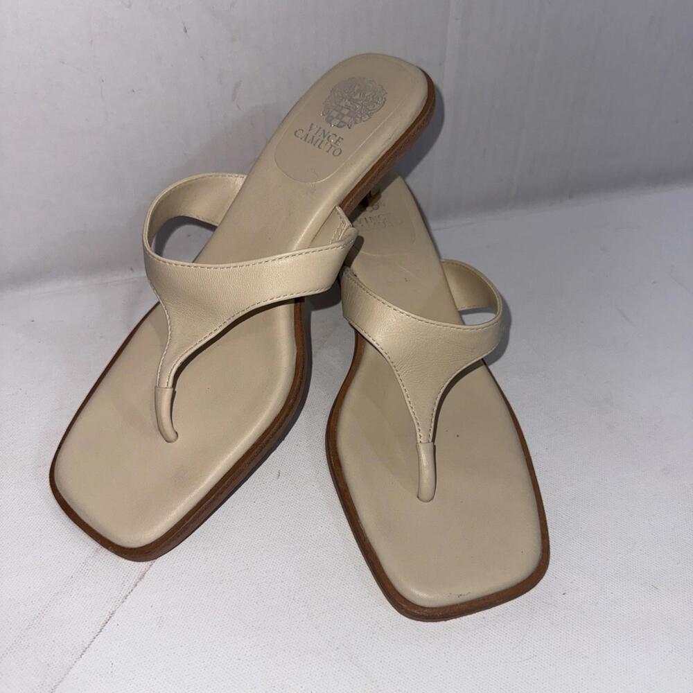 Vince Camuto Old Money Minimalist Square Toe Nude Cannetta Thong Sandals Size 10